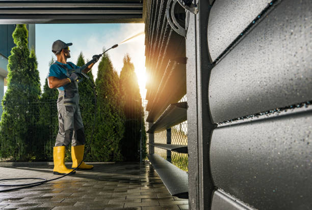 Best Roof Power Washing Services  in Shinnecock Hills, NY